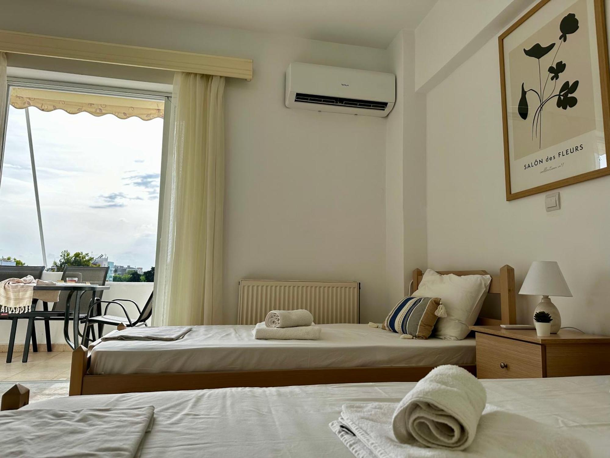 City Center, Cozy Apartment, With Amazing View, "2" 코스 타운 외부 사진